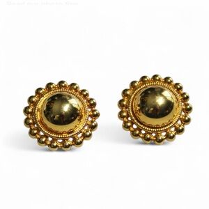 Vintage Elegant Gold Clip On Earrings